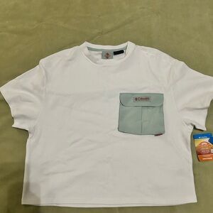 NWT Columbia Heritage Cove Beach Cropped pocket tee